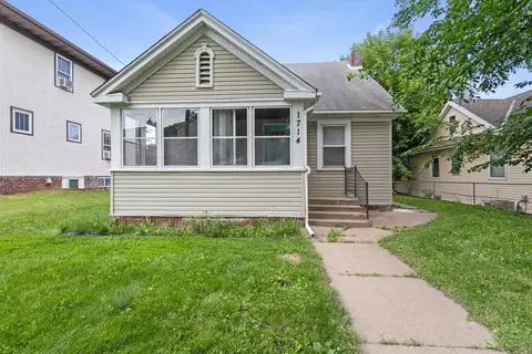 1714 Thomas Ave N, Minneapolis, MN 55411