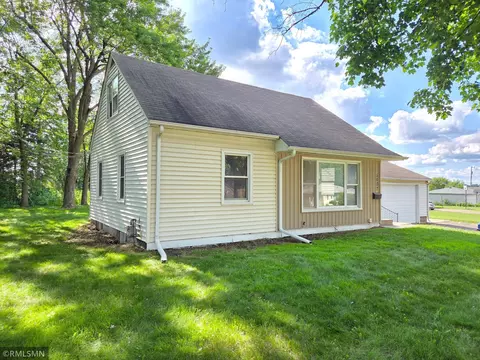 5607 Regent Ave N, Crystal, MN 55429