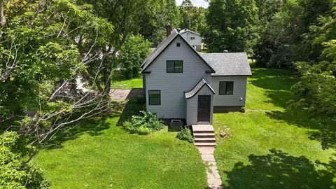 422 Park Ave, Sandstone, MN 55072