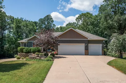 19396 Auburn St NW, Elk River, MN 55330
