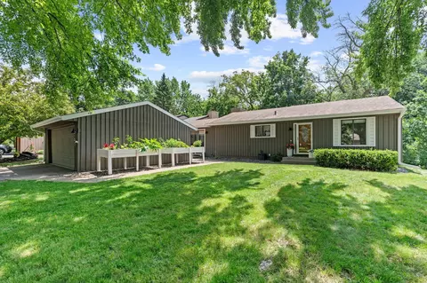 11757 Red Fox Dr, Maple Grove, MN 55369
