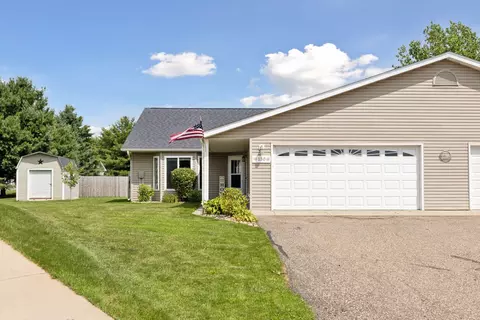 150 Willow Cir, Baldwin, WI 54002 photo 2