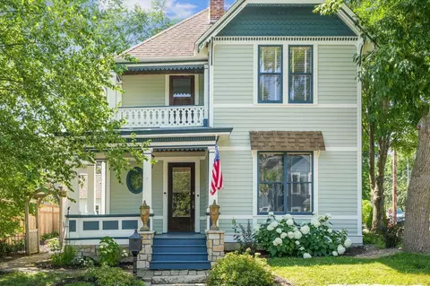 411 Olive St W, Stillwater, MN 55082