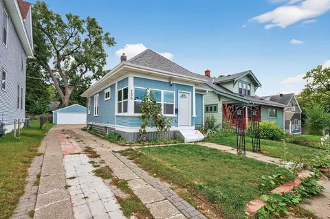 726 Euclid St, Saint Paul, MN 55106