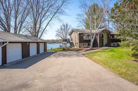 2270 Manning Trl N, Lake Elmo, MN 55042