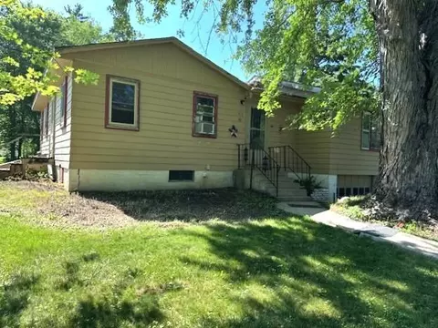 215 N 11th St, Montevideo, MN 56265