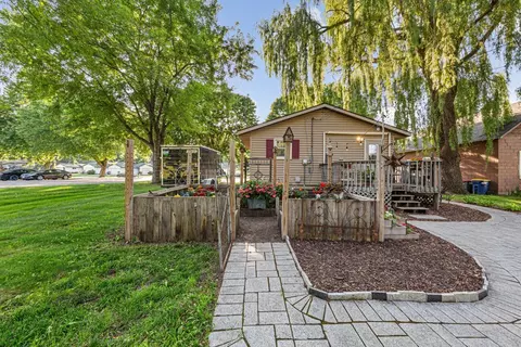 725 Francis St, Faribault, MN 55021 photo 11