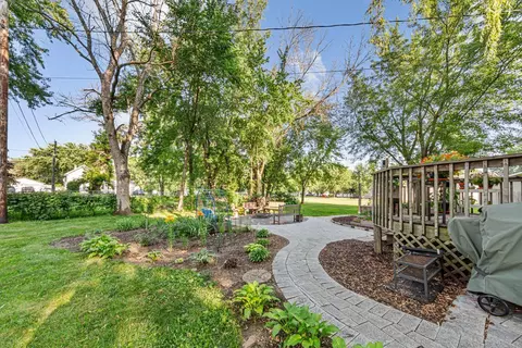 725 Francis St, Faribault, MN 55021 photo 7