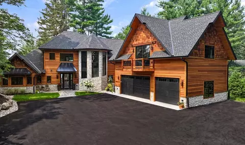 4354 Mission Rd, Nisswa, MN 56468