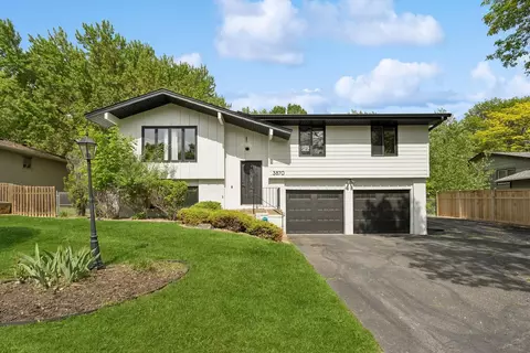 3870 Harbor Ln N, Plymouth, MN 55446