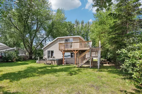 5074 Cannon Lake Trl, Faribault, MN 55021