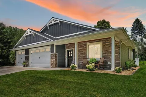 429 River Hills Rd, River Falls, WI 54022