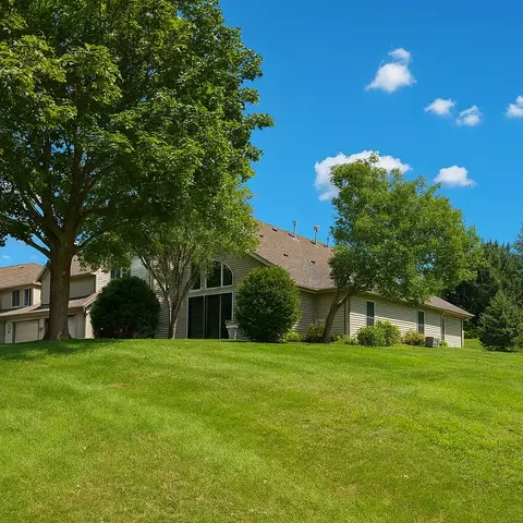 2345 Cottage Dr, Stillwater, MN 55082