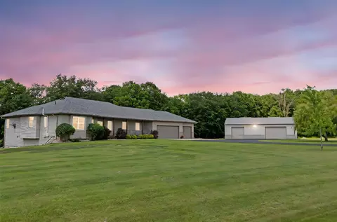 16110 Giefer Ave, Nerstrand, MN 55053