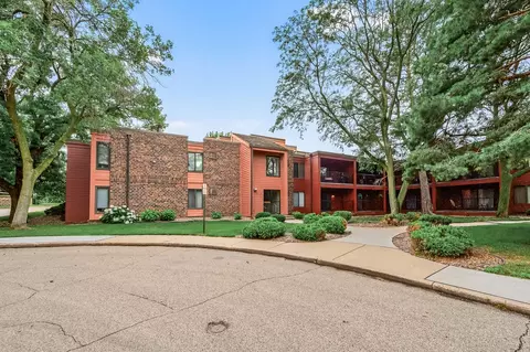 8019 Xerxes Ave S #204, Bloomington, MN 55431