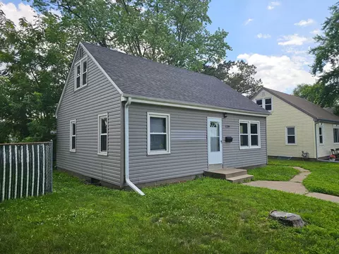 1239 7th Ave S, South Saint Paul, MN 55075