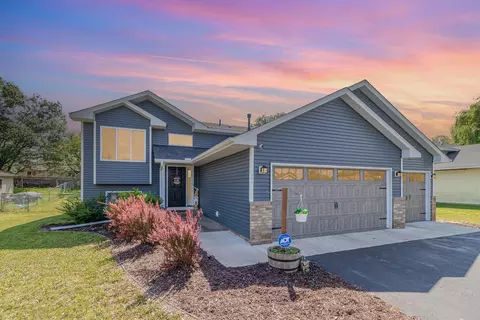 5016 Bluff Rd, Big Lake, MN 55309
