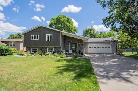 1908 23rd St S, Fargo, ND 58103