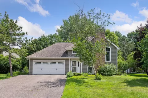 14170 Westridge Dr, Eden Prairie, MN 55347