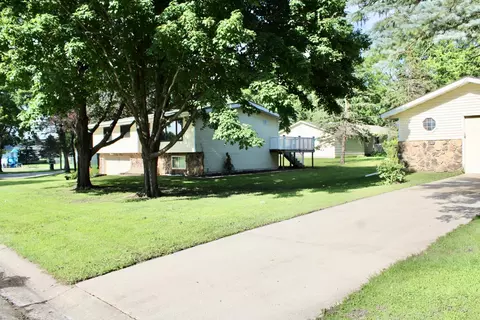 Exterior - 2001 25th St SW, Willmar, MN 56201 photo 3 of 8