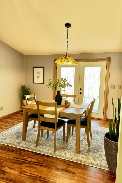 Dining - 2001 25th St SW, Willmar, MN 56201 photo 1 of 2