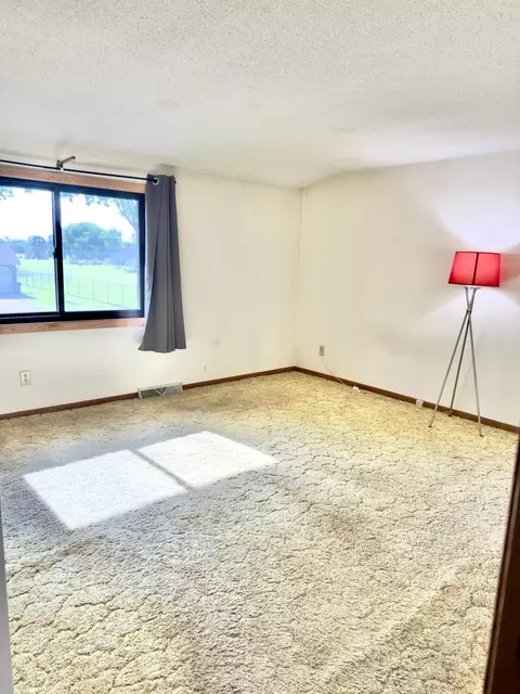 Bedroom - 2001 25th St SW, Willmar, MN 56201 photo 2 of 4