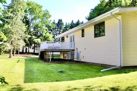 Exterior - 2001 25th St SW, Willmar, MN 56201 photo 4 of 8