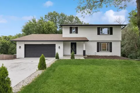 12621 Cedar Lake Rd, Minnetonka, MN 55305