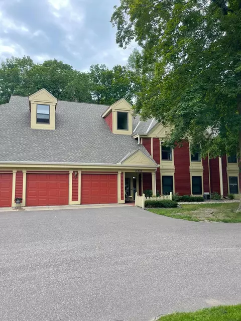 15705 26th Ave N #D, Plymouth, MN 55447