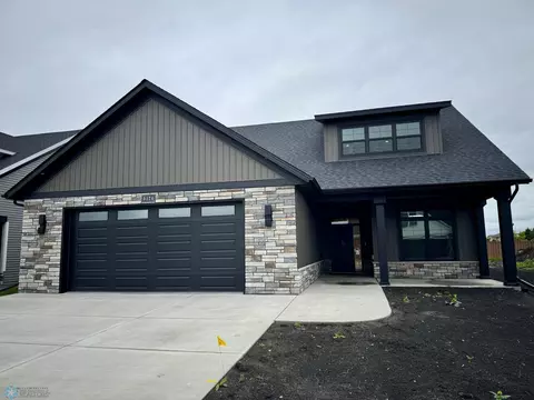 5124 Mira Way W, West Fargo, ND 58078