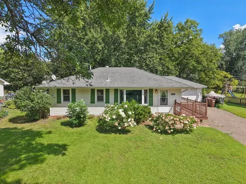 8629 Ingersoll Ave S, Cottage Grove, MN 55016