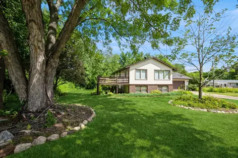 1205 Sandy Ln, Monticello, MN 55362