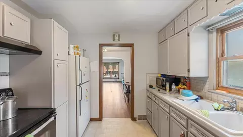 Kitchen - 806 8th St SW, Willmar, MN 56201 photo 2 of 3