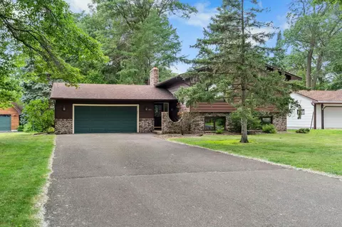 3099 Arcade St, Little Canada, MN 55109