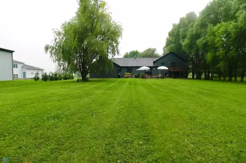 Exterior - 1307 Libra Ln, Fargo, ND 58104 photo 10 of 14