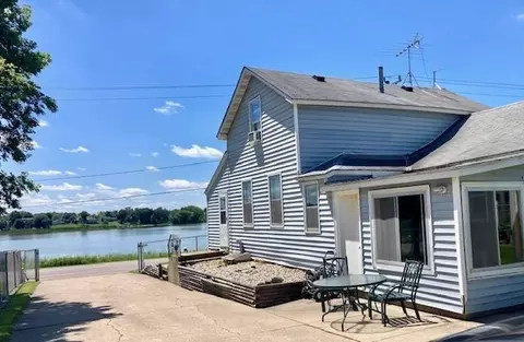 208 Benton St W, Cologne, MN 55322