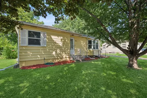 821 Elm St, Anoka, MN 55303