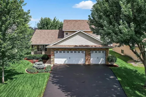 2425 Queen Ave, Shakopee, MN 55379
