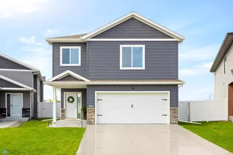 1592 69th Ave S, Fargo, ND 58104