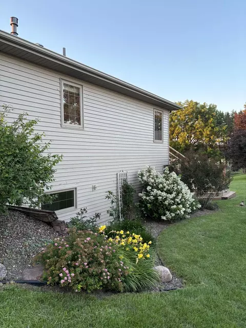 Exterior - 53030 254th Ave, Plainview, MN 55964 photo 22 of 39