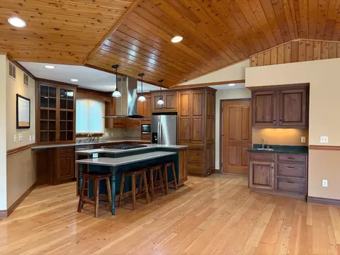 Kitchen - 53030 254th Ave, Plainview, MN 55964 photo 3 of 11
