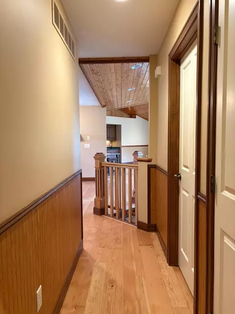Entry Way - 53030 254th Ave, Plainview, MN 55964 photo 6 of 7