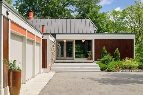 5 S Brown Rd, Orono, MN 55356