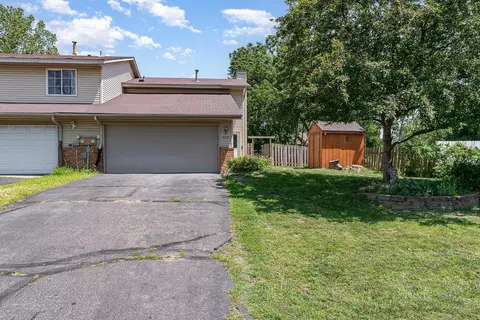 4510 Slater Rd, Eagan, MN 55122 photo 2