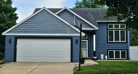 602 Cortland Ln SW, Rochester, MN 55902