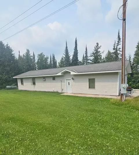 2742 State Highway 11 SE, Baudette, MN 56623