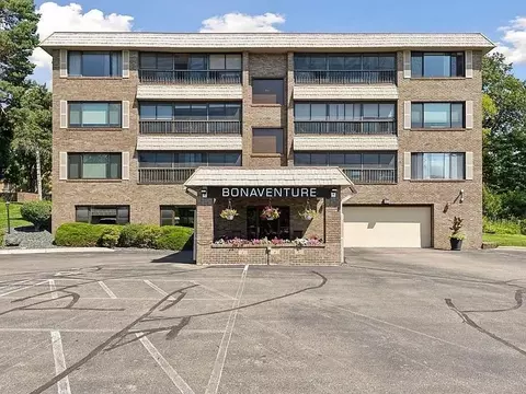 3090 N Lexington Ave N #C3, Roseville, MN 55113