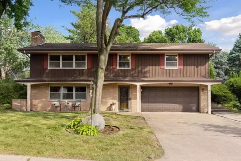 1788 Tioga Blvd, New Brighton, MN 55112