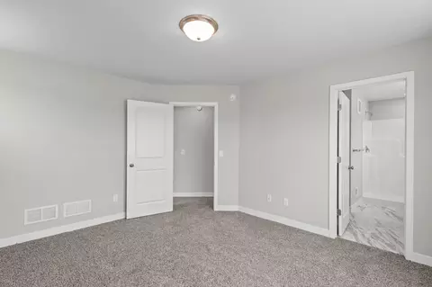 Bedroom - 2150 Violet Ln, Faribault, MN 55021 photo 12 of 16