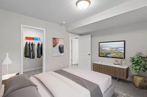 Bedroom - 2150 Violet Ln, Faribault, MN 55021 photo 6 of 16